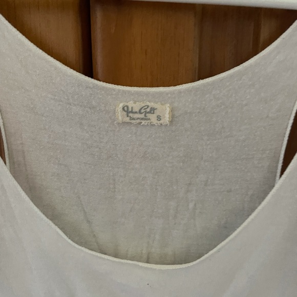 Brandy Melville Tank Top - Picture 2 of 4